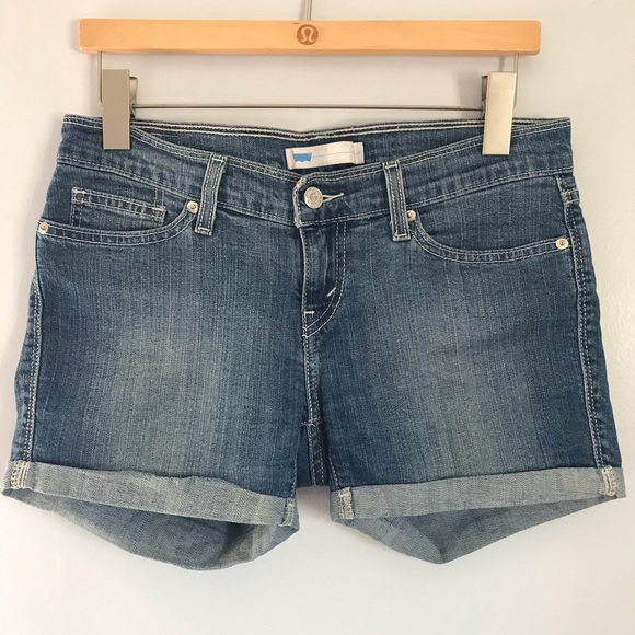 LEVI’S | size 7/28